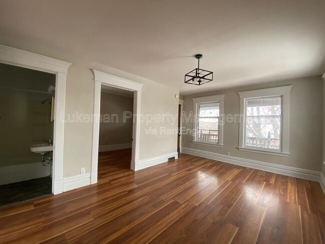 Building Photo - 743 Academy St