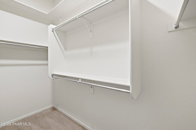 Building Photo - 5917 N Talbot Dr