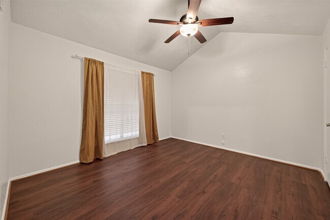 Building Photo - 2714 S Brompton Dr