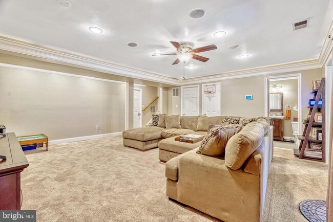Building Photo - 5475 Owens Wood Ct