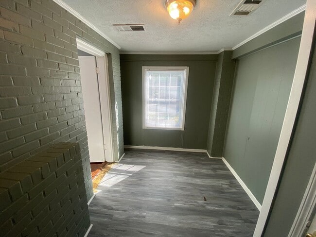 Building Photo - **AVAILABLE NOW**East Columbus, GA 4 Bedroom / 1 Bathroom Home for Rent