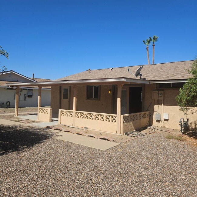 Building Photo - 9845 N 105th Dr