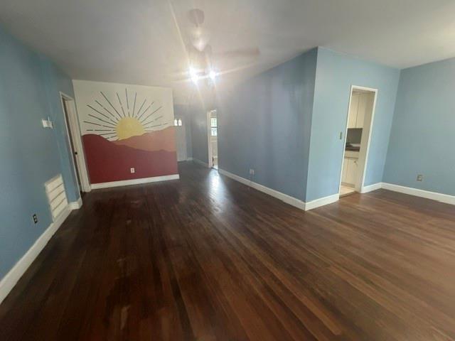 Building Photo - 2850 Exter Dr