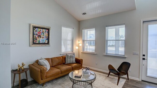 Building Photo - 1571 Shoreside Dr