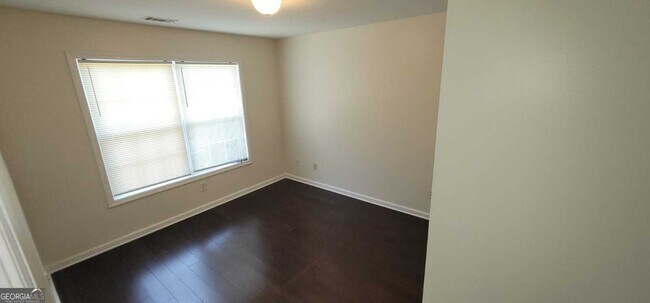 Building Photo - 2960 Barimore Pl
