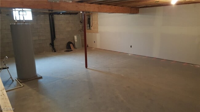 Building Photo - 110 N Kapitzky Dr