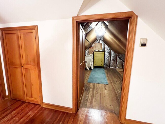 Building Photo - 51 Elfman Dr