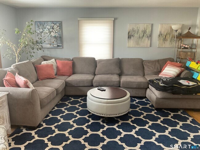 Building Photo - 83 D'Eramo Pl