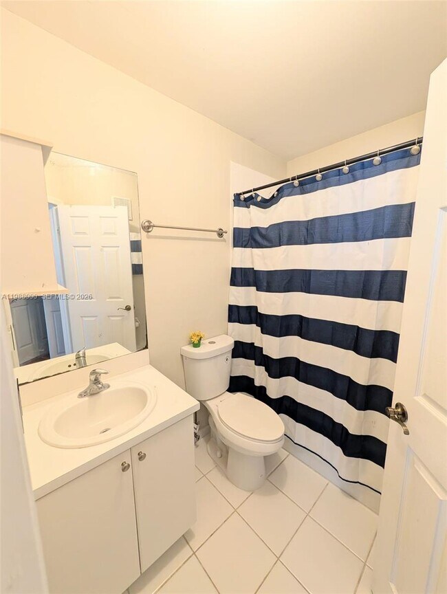 Building Photo - 2320 SE 23rd Rd