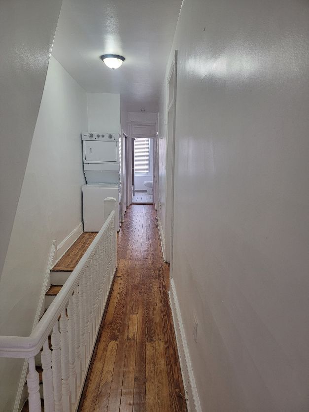 Building Photo - 1649 Dyre St