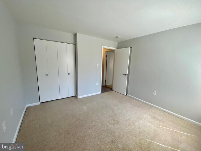 Building Photo - 1121 Castle Harbor Way