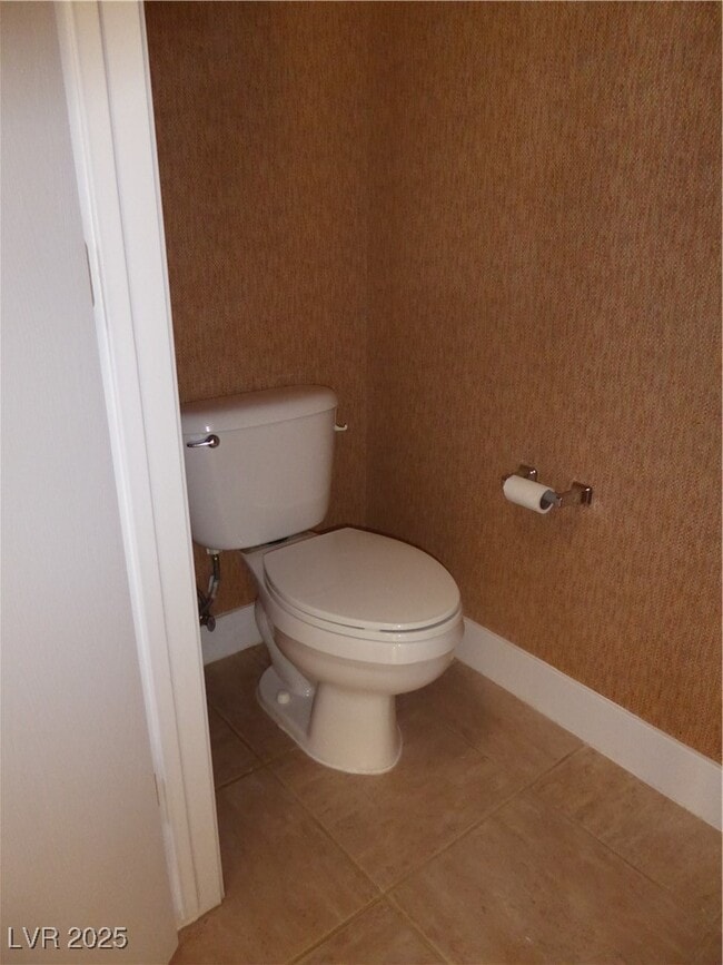 Building Photo - 2833 Vista Butte Dr