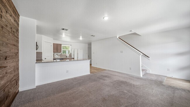 Building Photo - 16842 Marie Vlg Dr
