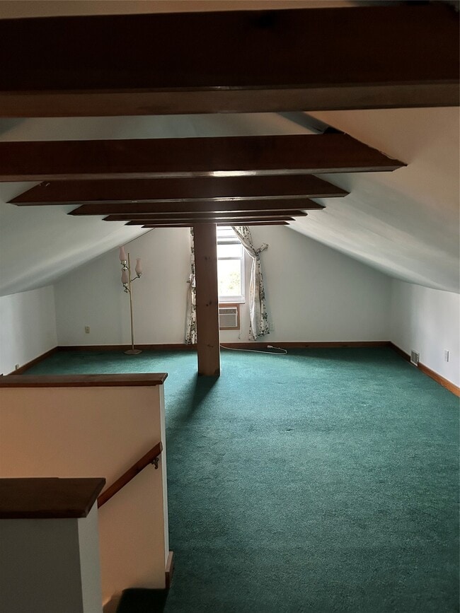 Building Photo - 74 Matthews St