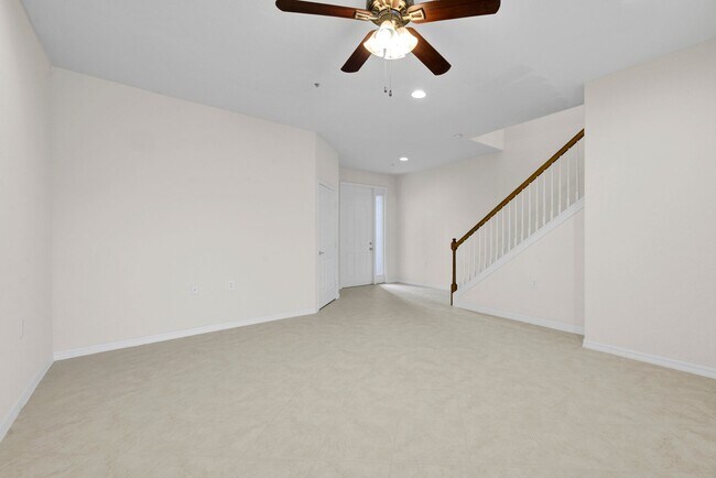 Building Photo - 3171 Cottonwood Bend