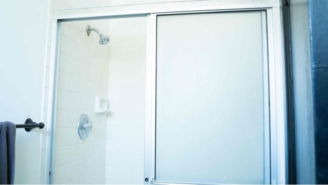 Building Photo - 837 Sunrise Ct