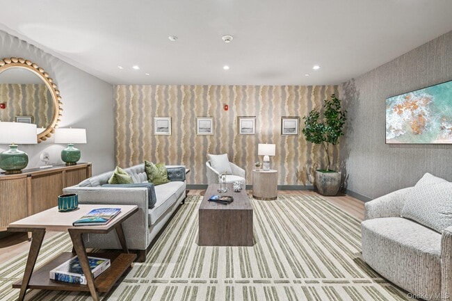 Building Photo - 4180 Sunrise Hwy