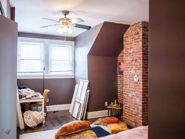 Building Photo - 276 46th St