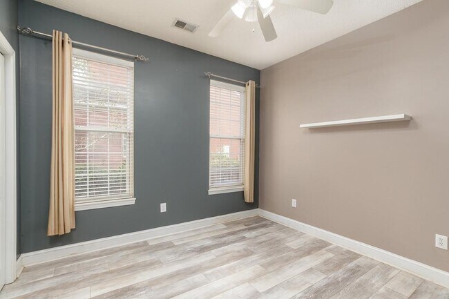 Building Photo - 4734 Harvest Dr