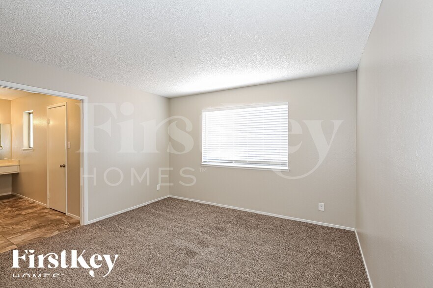 Building Photo - 1473 Owyhee Ct