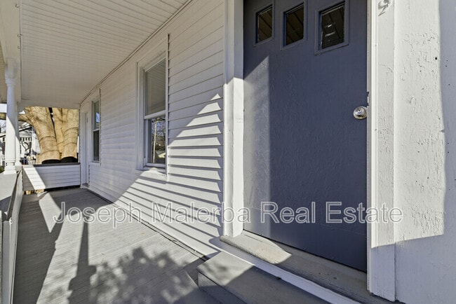 Building Photo - 159 Connecticut Ave