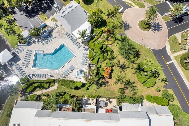 Building Photo - 203 Ocean Dunes Cir