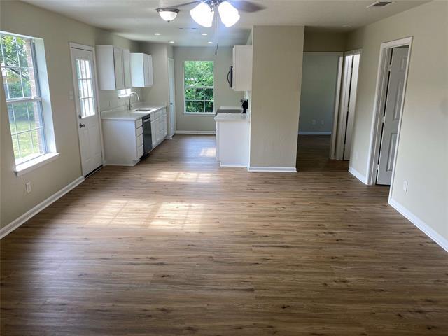 Building Photo - 213 S 3rd St