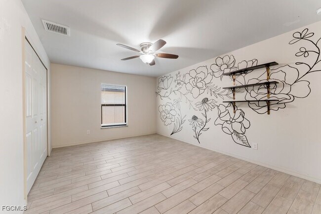 Building Photo - 3419 SW 8th Pl