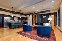Building Photo - Luxury fully furnished downtown loft 2 bed...