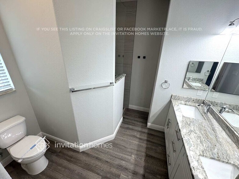 Building Photo - 373 Rosemary St