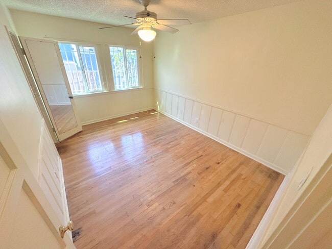 Building Photo - Peaceful Living in Mar Vista Home w/ Spacious Backyard!