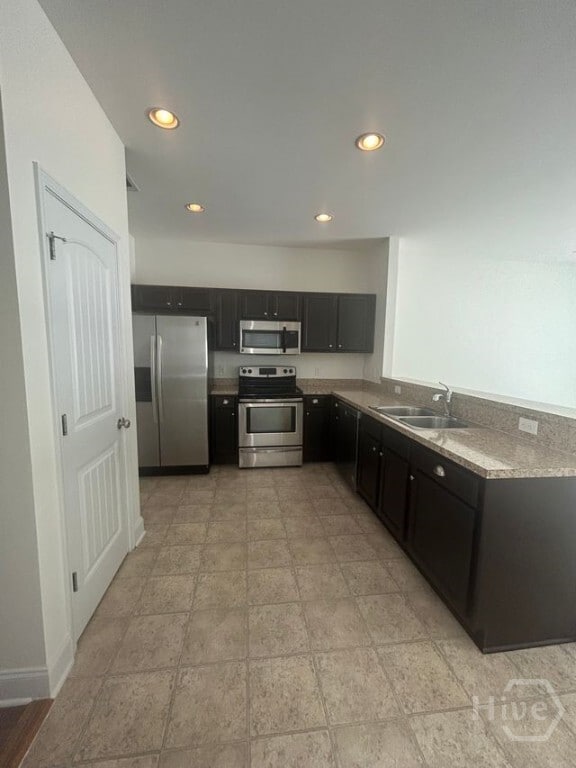 Building Photo - 80 Canyon Oak Loop