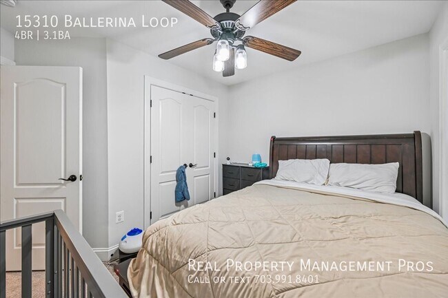 Building Photo - 15310 Ballerina Lp