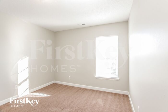 Building Photo - 7433 Sparkleberry Dr