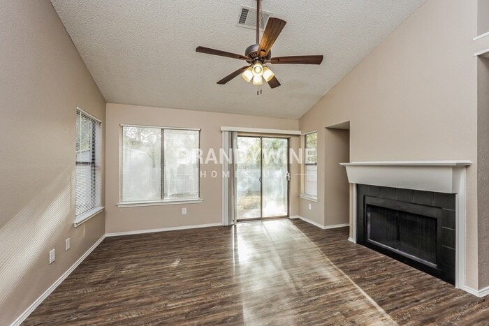 Building Photo - 922 Gable Ave