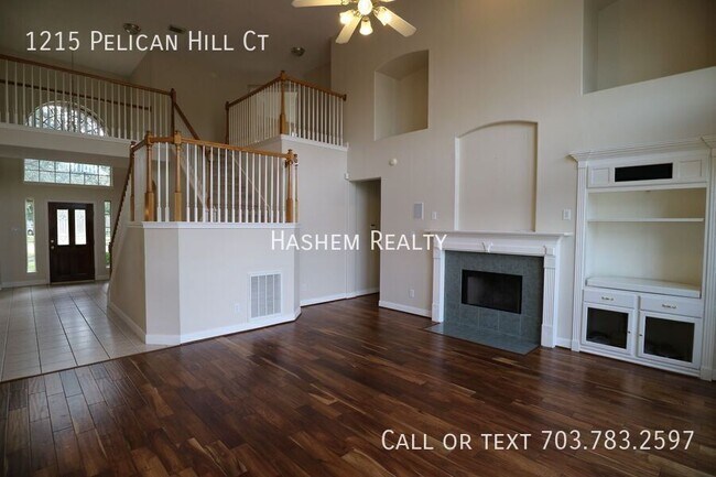 Building Photo - 1215 Pelican Hill Dr