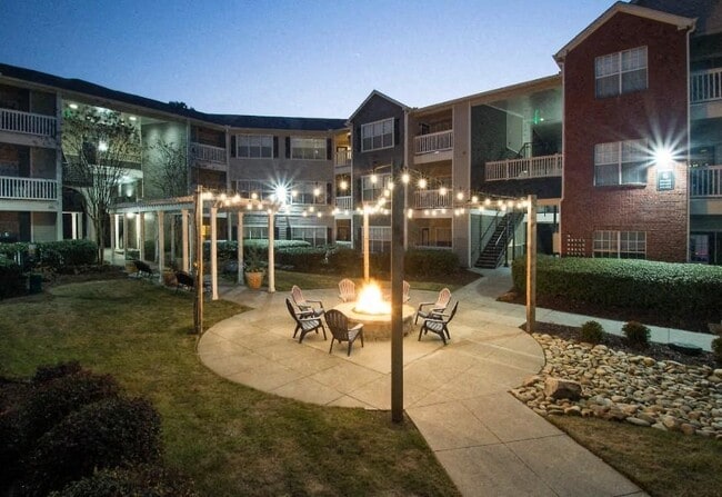 Building Photo - 1970 Peachford Rd