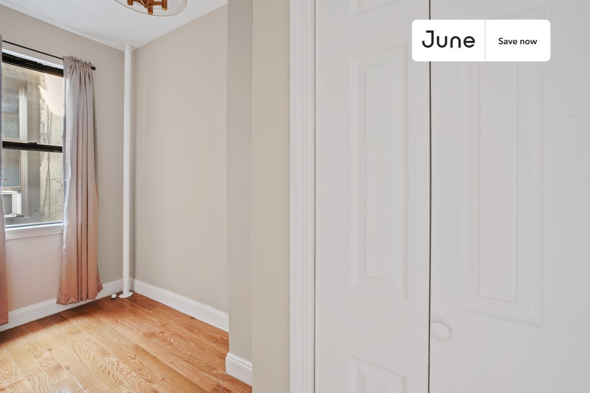 Building Photo - 31 Saint Marks Pl