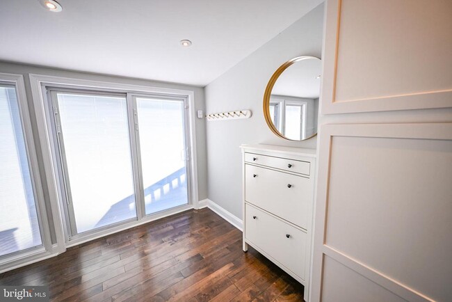 Building Photo - 3013 Elliott St