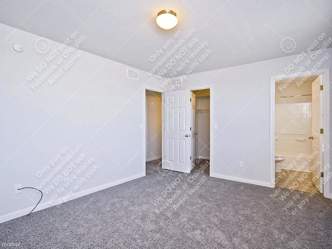 Building Photo - 2 br, 2 bath Townhome - 332 Trestle Tree A...