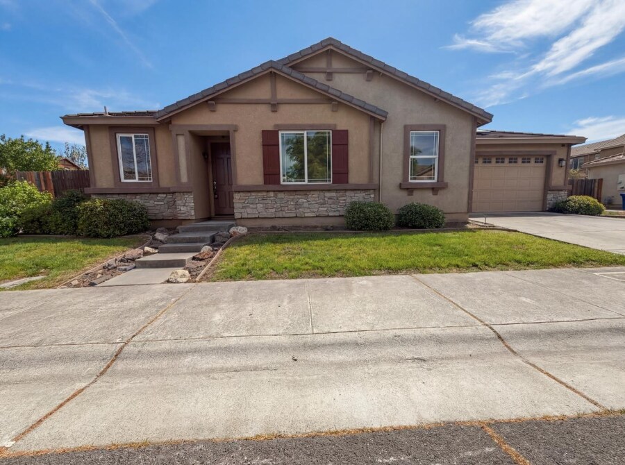 Building Photo - 400 Caravaggio Cir