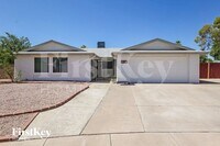 Building Photo - 4423 E Pinto Ct