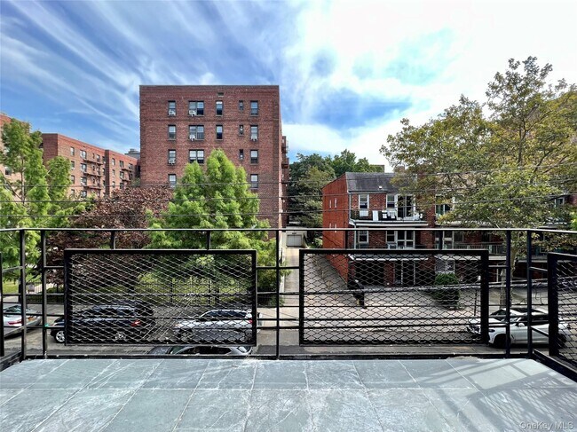 Building Photo - 144-35 38th Ave