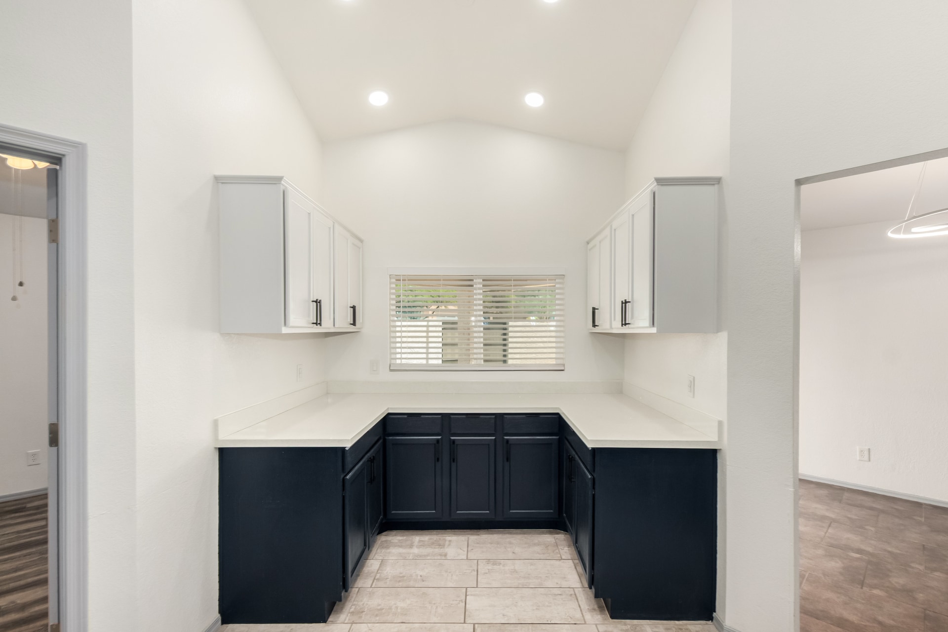 Building Photo - 3981 E South Fork Dr