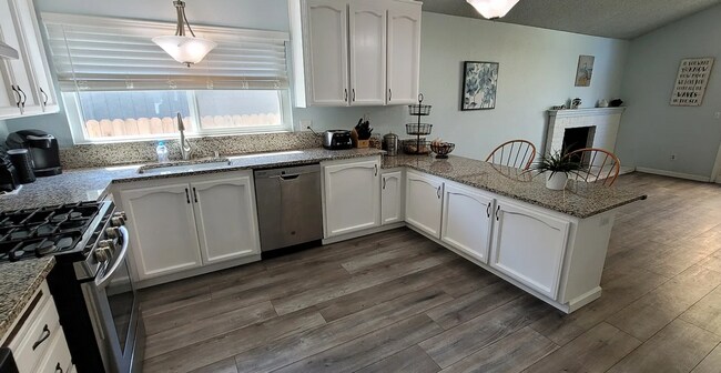 Building Photo - Beautifully Maintained Fairfield Home