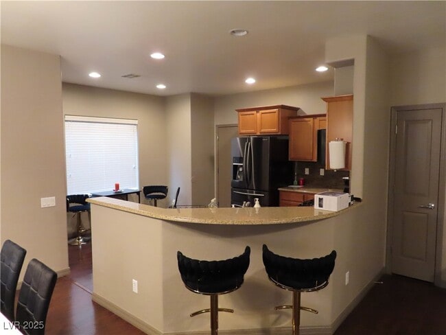 Building Photo - 6983 Positano Hill Ave