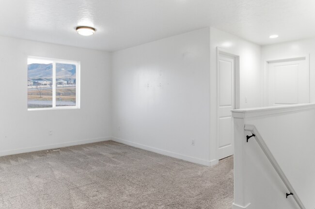 Building Photo - 3083 S Yellow Bill Dr