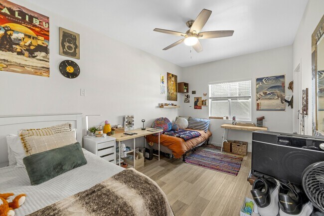 Building Photo - 4951 Baja Ct