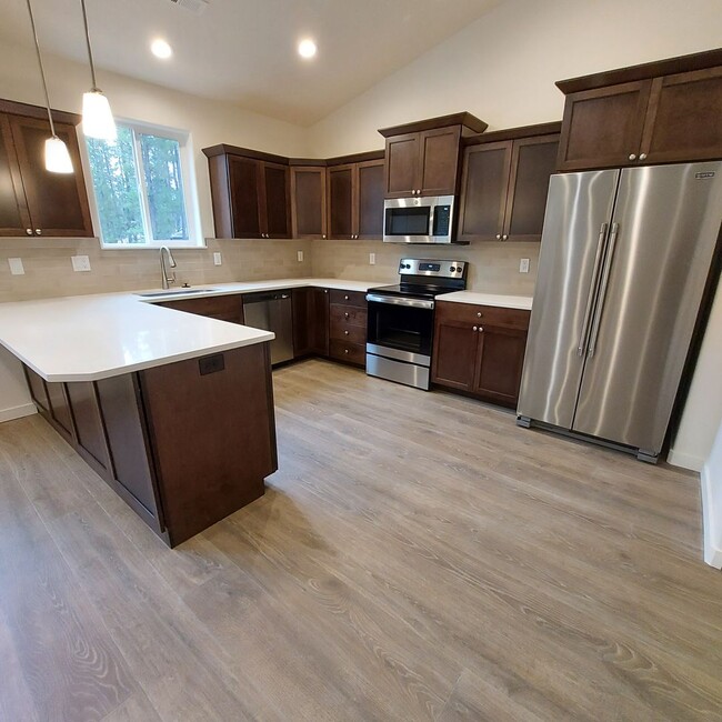 Building Photo - 17026 Kasserman Dr