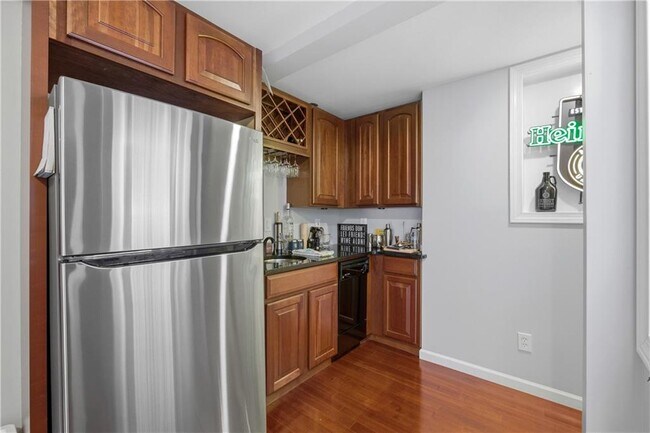 Building Photo - 3308 Fieldwood Dr SE